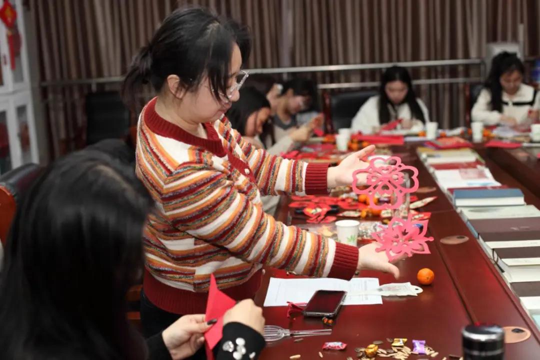 【模范机关走在前】（六百二十八）驻马店市直单位积极营造风清气正欢乐祥和的节日氛围